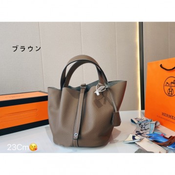 Hermes エルメス ☆ 2021年最新なクラシックな Picotin 23 手提げ袋